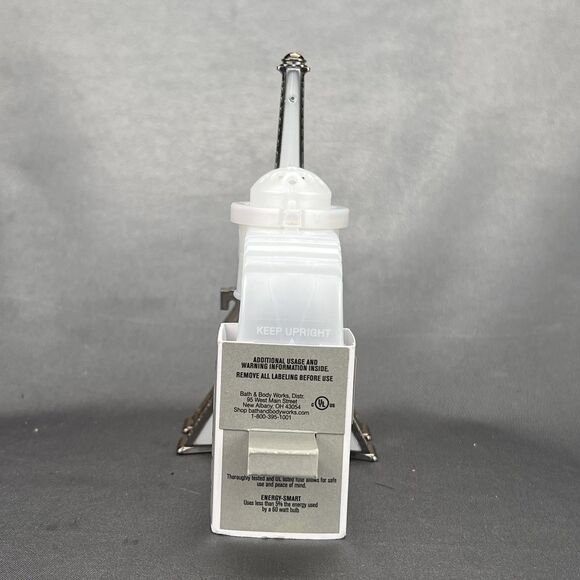 Bath & Body Works Emily in Paris Gold Eiffel Tower Wallflower Plug-in Light 24/7 - Picture 6 of 12